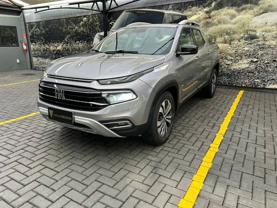 FIAT TORO 2.0 16V TURBO DIESEL VOLCANO 4WD AT9